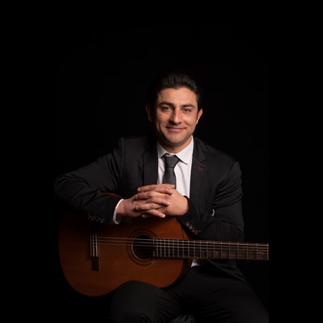 وحید&nbsp;آقاجری